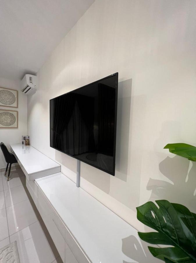 The Lennox Luxury Apartment Аккра Экстерьер фото